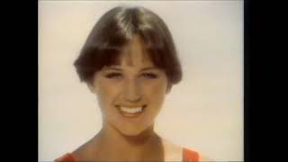 Clairol Short & Sassy Commercial featuring Dorothy Hamill (1976)