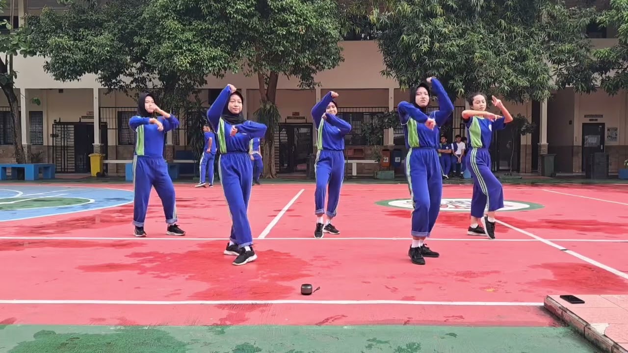 Senam Kreasi Warga 62 - Basssombar - Ryo Bahow