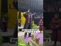 Chuck caught a stray at Shaq’s graduation 😭 (via TheBrandLSU/X)