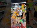男がスーパーで100万円分のチョコを買い占めた理由