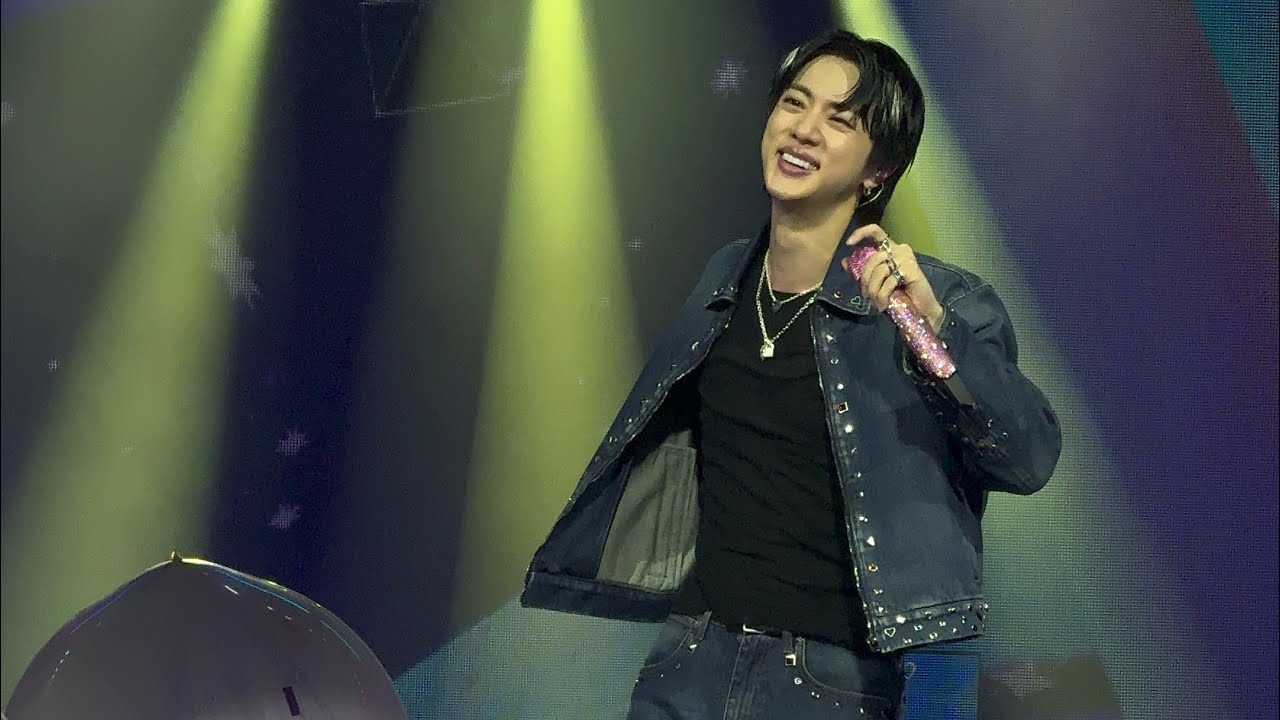 The Astronaut Jin #RUNSEOKJIN_EP.TOUR in Amsterdam D-2 10/08/2025