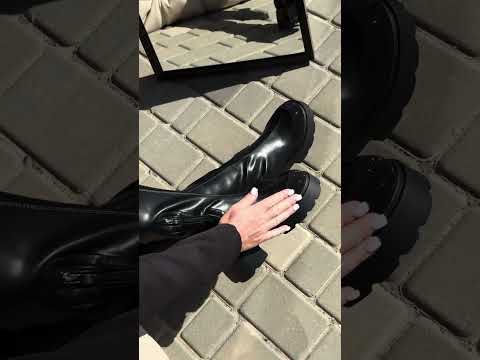 Ультра модні чорні чоботи стрейч ботфорти на тракторній підошві, відео 1