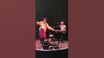 A moment I’ll never forget. Fix You with Chris, accompanied by the O2 Audience Choir ♥️