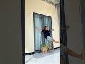 Cơn bão đứng sau cánh cửa #funny #haihuoc #locheu