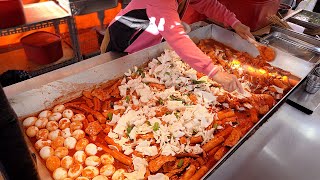 Korea's Most Popular Snack - Spicy Tteokbokki, Gimari, Fishcake, Korean street food