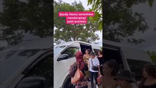 Momen Kedatangan Bunda Henny Dan All Artis Adella 