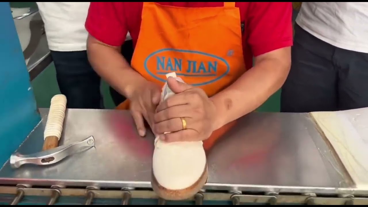 Production process of Vulcanized shoes