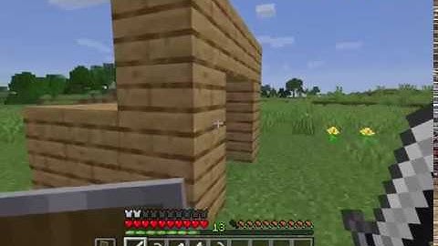 Demonstration of the new "crawling" mechanics in Minecraft 1.14!