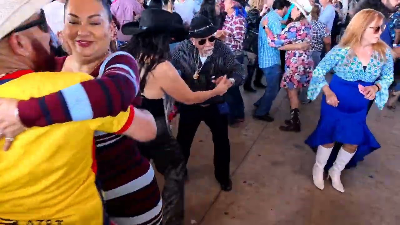 Ea ea ea la cumbia buena.