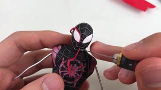 Artist Creates Replica of Superhero in Black Suit Using Polymer Clay - 1060718-2
