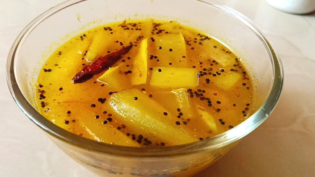 আমের টক | Kancha Amer Ombol | Aamer Tawk | Bengali Runny Mango Soup| Kacha Aamer Chutney Recipe