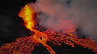 Rebirth of the fiery phoenix (reverse play of Litli Hrutur volcano in Iceland, July 2023)