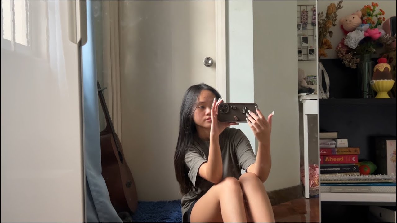 ASMR camera tapping and scratching