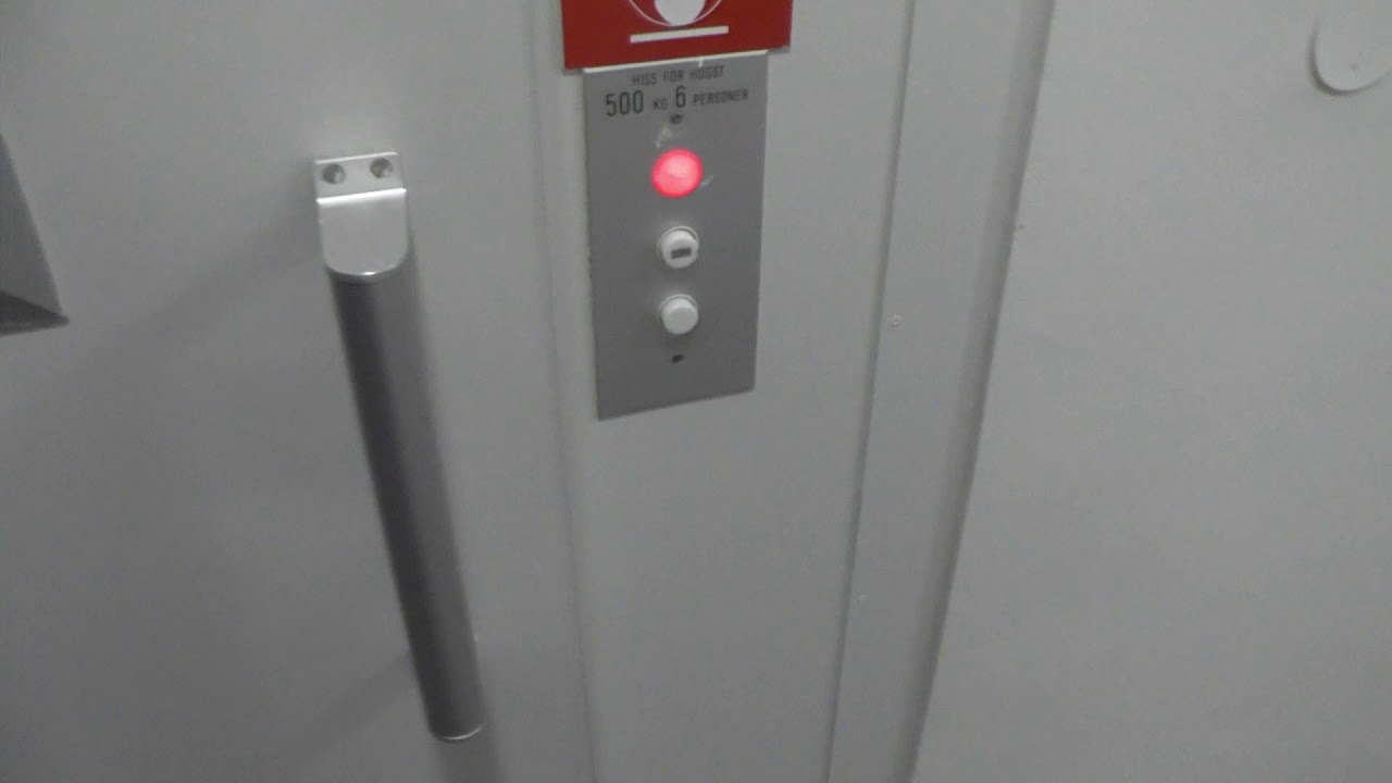 3x 1976 KONE Hydraulic elevators @ Humlegårdsgatan 5-9 & Östra parkgatan 4, Söderhamn