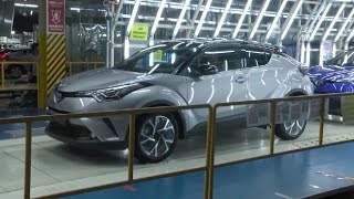 DownloadTürkiye’de üretilen ilk hibrit oto Toyota C-HR banttan indi MP3 MP4 Türkiye’de üretilen ilk hibrit oto Toyota C-HR banttan indi