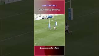 まるでサッカーかのように楕円球を見事にキックでコントロール🏉ピッチの半分をドリブルしてトライ!狭山RGチェイス・ティアティア選手🐕#NTTリーグワン #リーグワン
