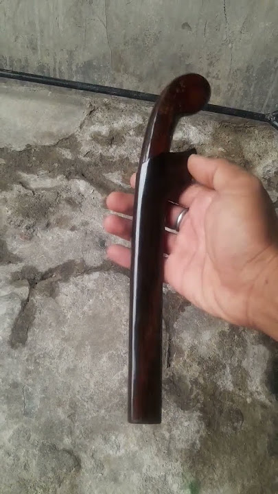 pisau kayu santigi