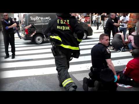 Times Square New York car crash footage