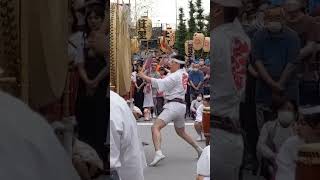 ㉀　３-1　気魂注入 天王太鼓（てんのう だいこ）奉納　宮入り道中前　天王祭　素盞雄神社（すさのお じんじゃ）