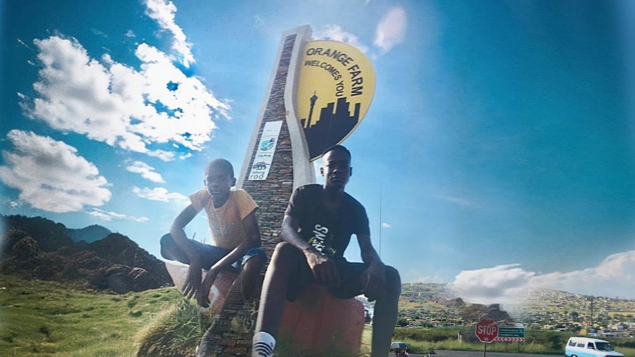 Shoddy n - Straight Outta Farmtom (Official 4K iPhone Music Video)