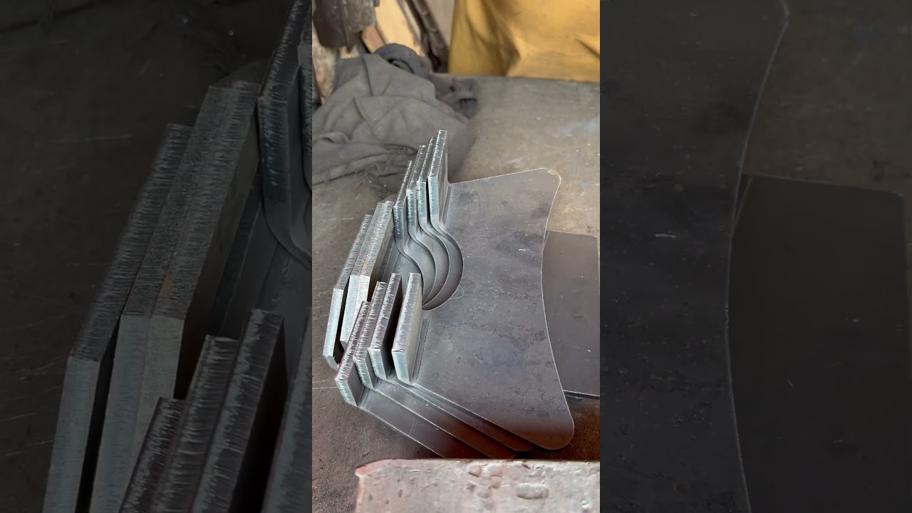 Machine Parts Bending With Hydraulic Press 