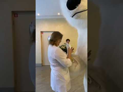 Всем коллективом организовали незабываемое поздравление прямо на работе 🥳 #shorts #рекомендации
