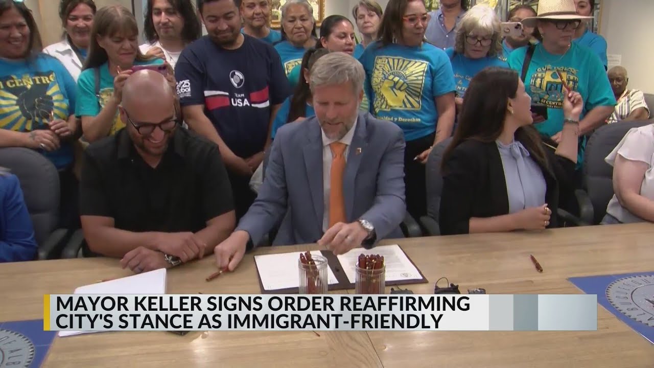 Albuquerque mayor signs executive order for immigrant safety, rights ...