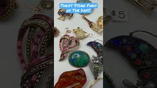 Vintage Brooches - Thrift Store Finds Haul Video #thriftwithme #thrifthaul #thrifting #jewelry #ebay