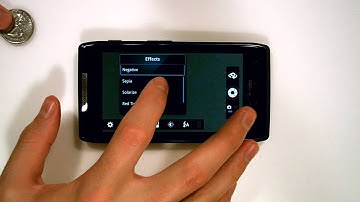How Do I Use The Camera On My Motorola Droid RAZR or RAZR Maxx?
