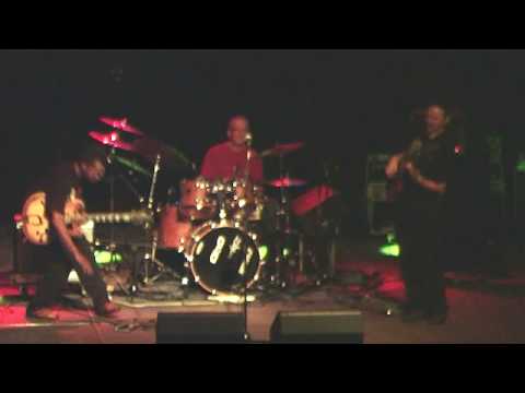 Tomek Grabowy -solo basu (Mike Russel Band )