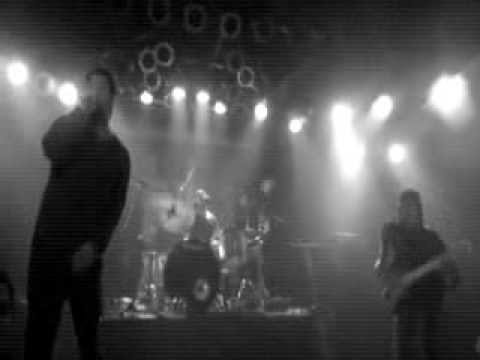 ††† Crosses - Bi†ches Brew (live) - S† Louis