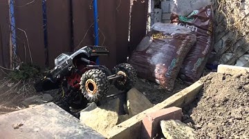 Redcat Rockslide Rs10 Taking on some crazy rocks