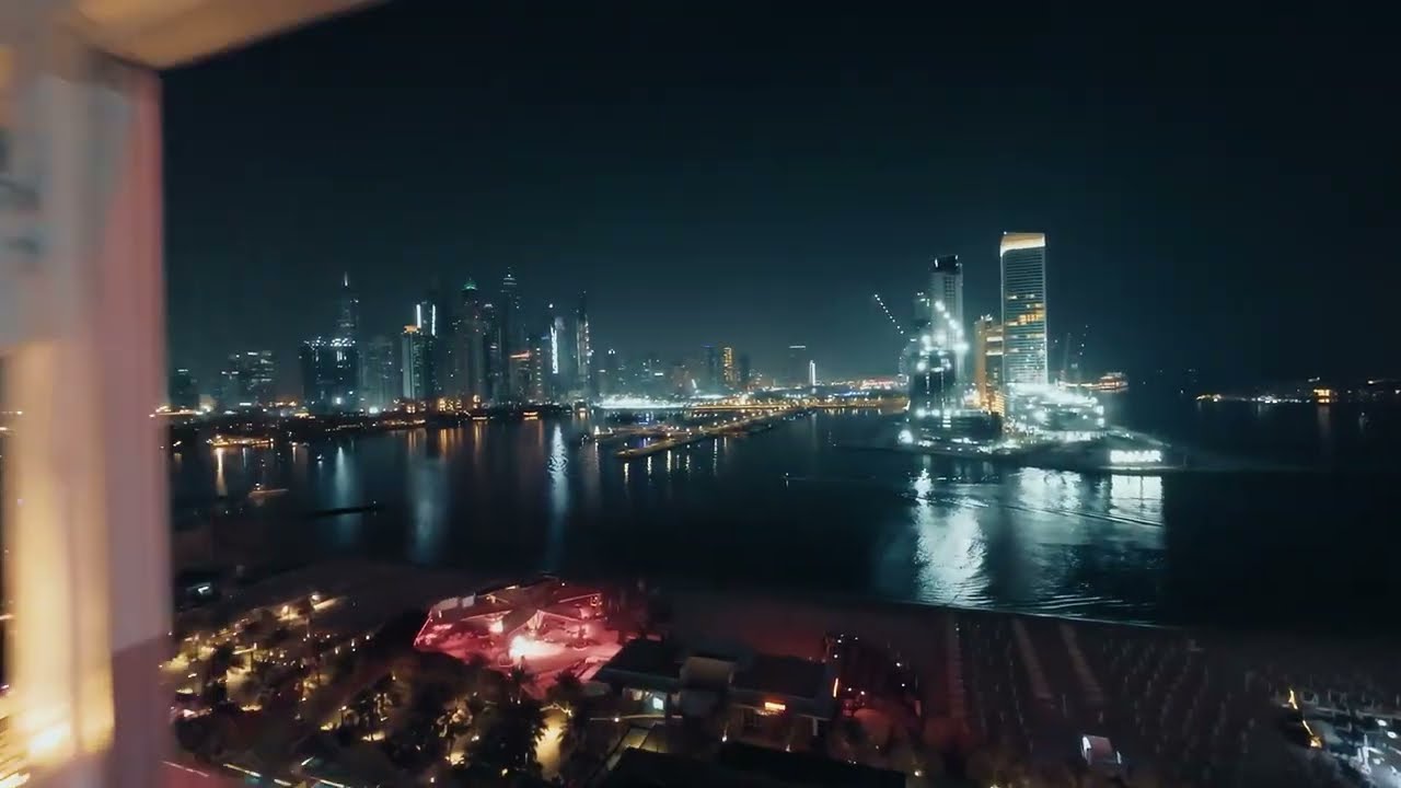 Dubai’s Hottest Rooftop Restaurant