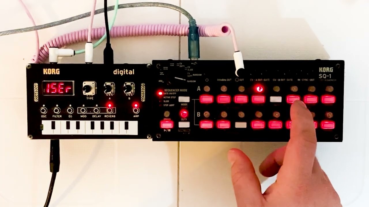 KORG「NTS-1」と「SQ-1」で音遊び！ Korg NTS-1 & SQ-1: Ambient Soundscape from random sequence - YouTube