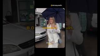Отец каждый год снимал как его дочь идет в школу. Получилась очень милая история 😍
