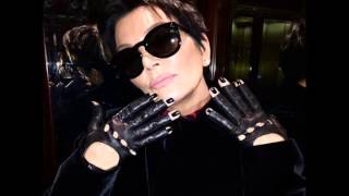 Kris Jenner ICloud HACKED! private pictures LEAKED! MILF is the first 2015 Fappening victim!