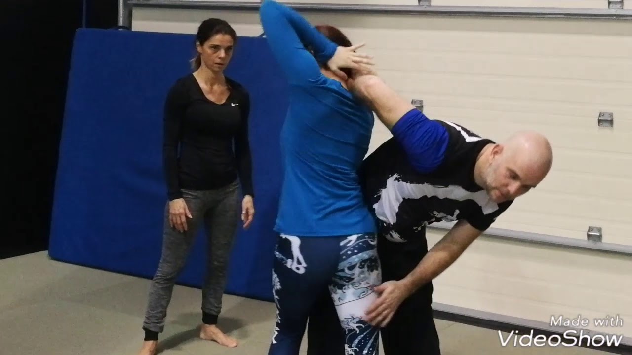 Auto-Défense HYBRID : Tactique contre une prise de cheveux