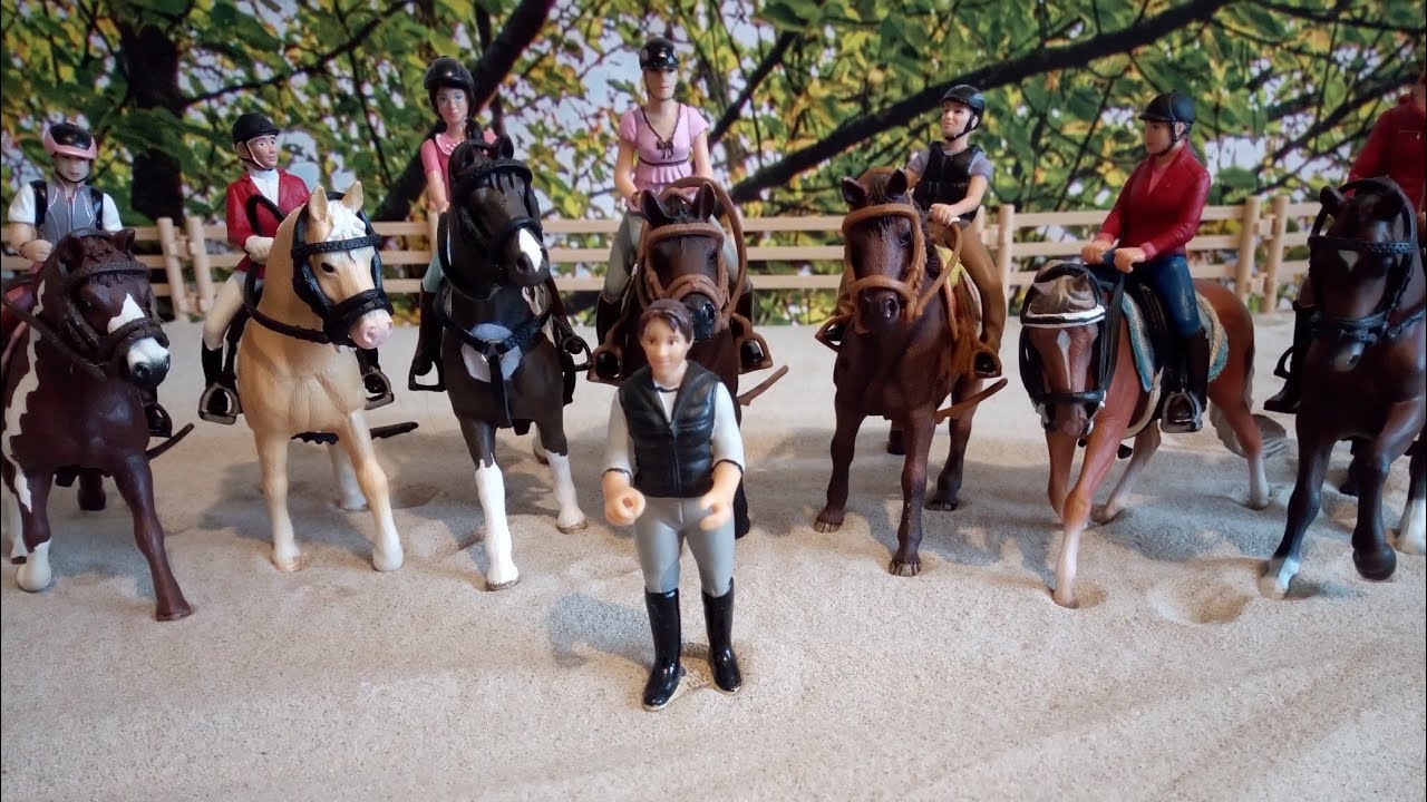 Cavalière De Compétition Schleich Et Son Cheval.