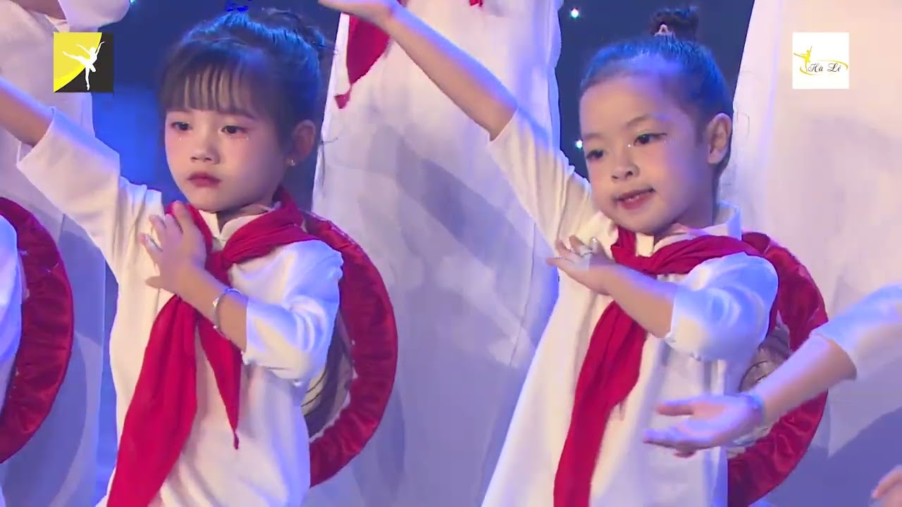 Máu đỏ da vàng/Team nhảy múa K14