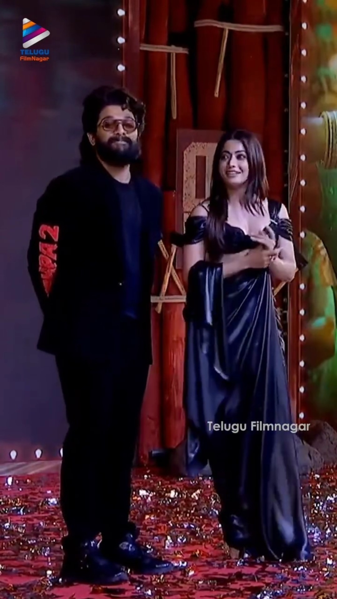 లైవ్ లో డ్యాన్స్ చేసి స్టేజిని షేక్ చేసిన అల్లు అర్జున్, రష్మిక ❤️‍?| #AlluArjun #Rashmika | #Shorts