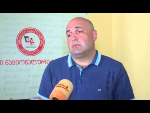 ქუთაისის ყოფილი მერი სოციალურ ქსელში ქალაქის ცენტრში მოსიარულე პირუტყვის ფოტოებს ავრცელებს