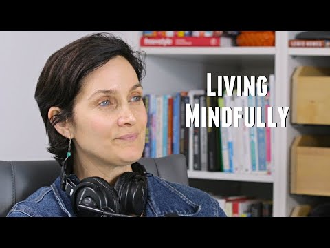 Carrie-Anne Moss on Living Mindfully with Lewis Howes