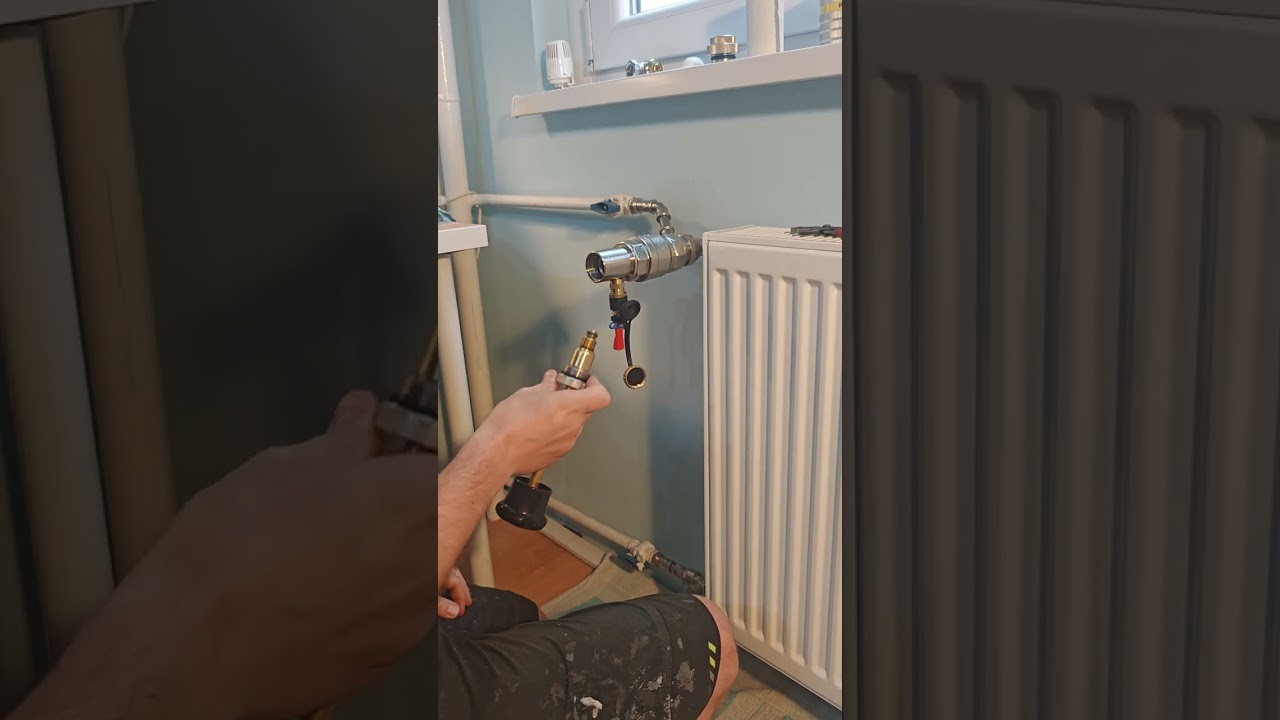 Herz radiátor szelep betét csere nyomás alatt 