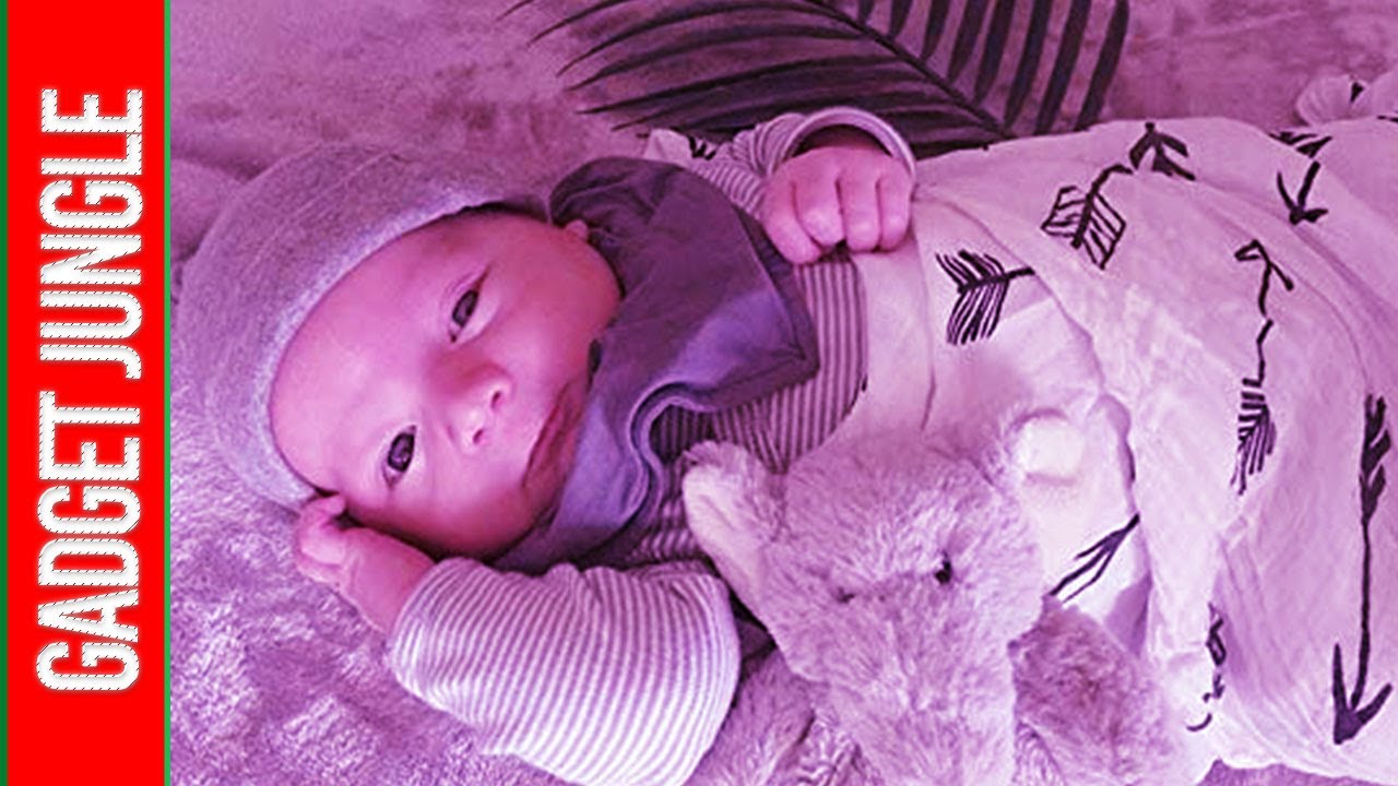 The Best Baby Blanket - upsimples Baby Swaddle Blanket Review