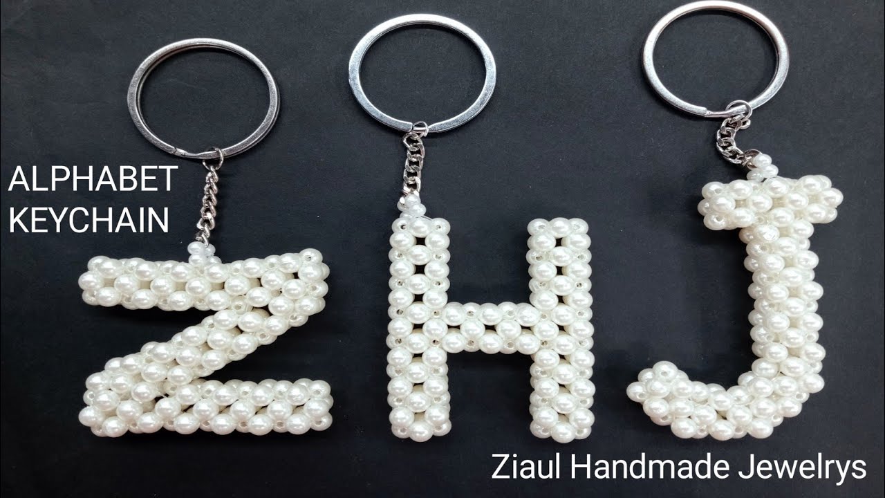 Beaded Alphabet Keychain // How To Make Alphabet Keychain // Beaded ...