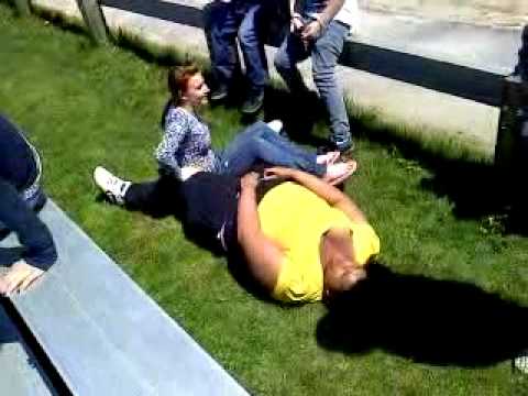 falling of bench every1.3g2