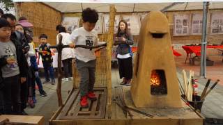 대가야체험축제 대장간에서 풀무질하는 래훈