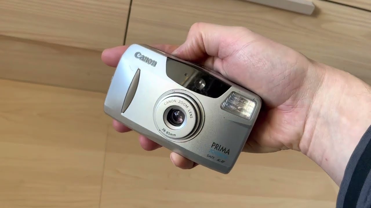Canon Prima Zoom65 Date AiAF retro 35mm photofilm camera shoot