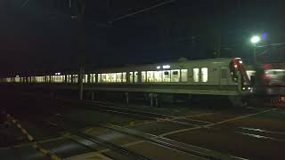 221系NC621編成普通新大阪行き一番列車駅前で撮影！