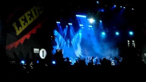 Paramore - The Only Exception [Live @ Leeds 2010]